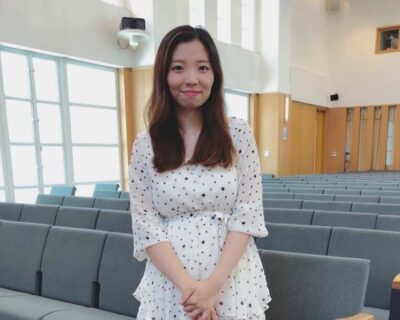 Meet Linda, an instructor who's professional in piano